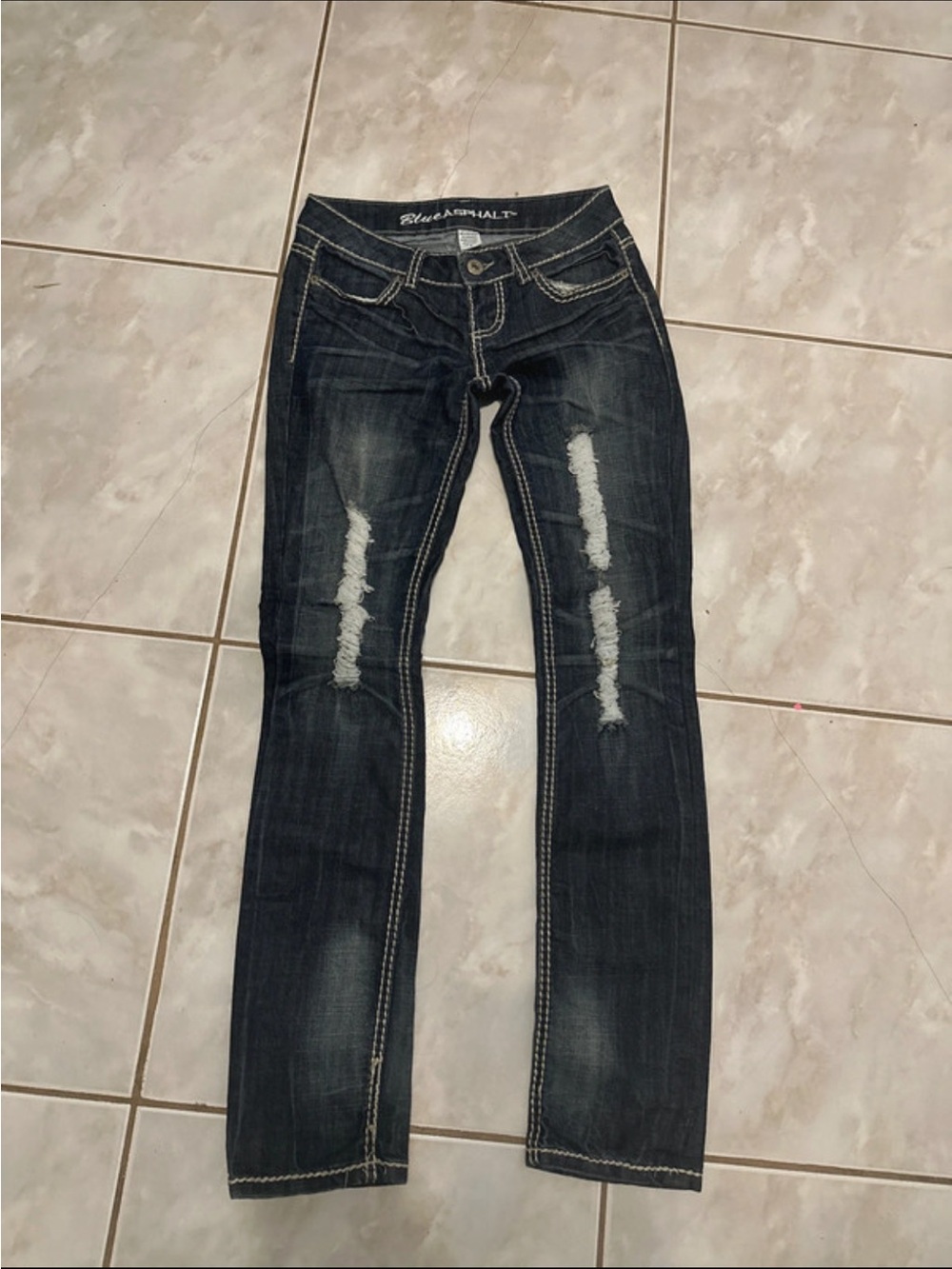 Blue Asphalt Women's Dark Wash Distressed Skinny Jeans